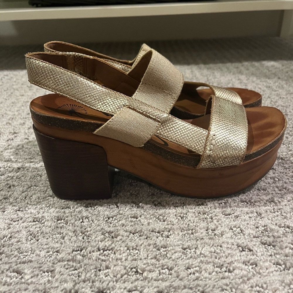 OTBT Gold Platform Clogs